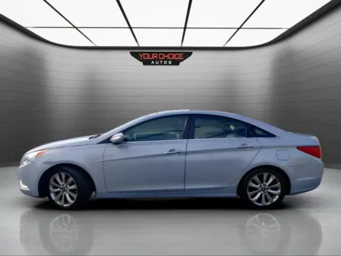 Photos of 2012 Hyundai Sonata 2.0T Limited for sale in Crestwood, IL at Your Choice Autos - Crestwood