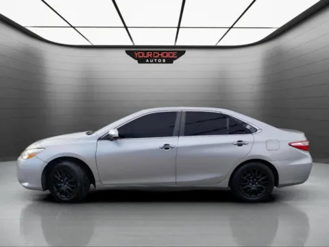 Photos of 2015 Toyota Camry LE 4dr Sedan for sale in Crestwood, IL at Your Choice Autos - Crestwood