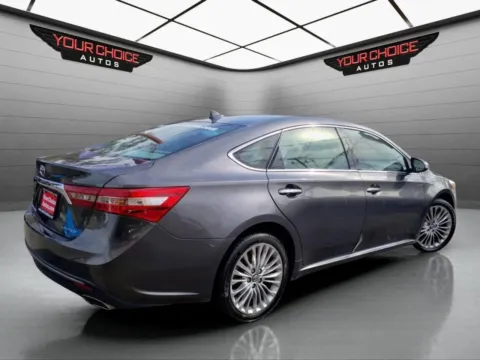 More photos of 2018 Toyota Avalon Limited 4dr Sedan at Your Choice Autos - Crestwood, IL