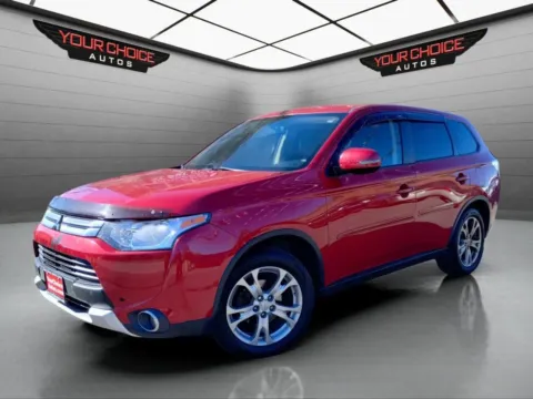 Red 2015 Mitsubishi Outlander SE for sale in Crestwood, IL