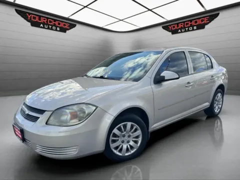 Gold 2009 Chevrolet Cobalt LT w/1LT for sale in Crestwood, IL