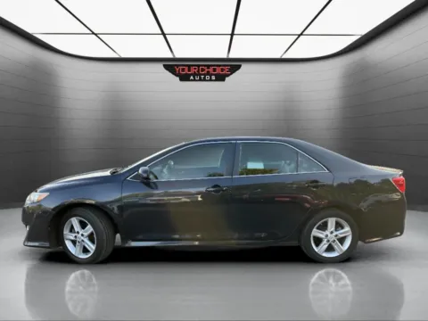 Another view of 2012 Toyota Camry SE 4dr Sedan for sale in Crestwood, IL at Your Choice Autos - Crestwood