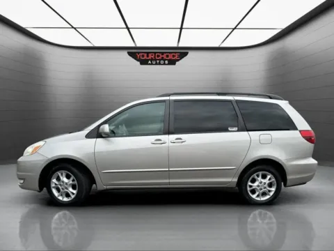 Photos of 2004 Toyota Sienna XLE Limited 7 Passenger AWD 4dr Mini Van for sale in Joliet, IL at Your Choice Autos - Joliet