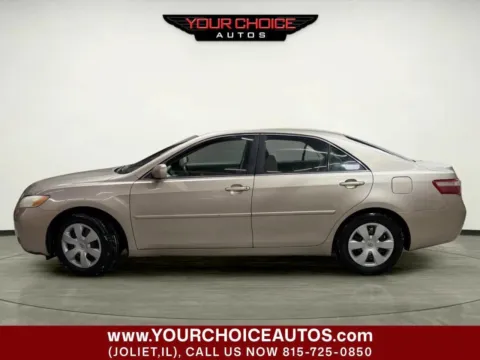 Photos of 2007 Toyota Camry LE 4dr Sedan (2.4L I4 5A) for sale in Joliet, IL at Your Choice Autos - Joliet