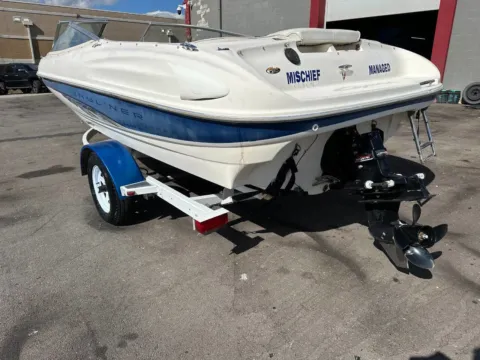 Another view of 1998 Bayliner 2050 CX for sale in Joliet, IL at Your Choice Autos - Joliet