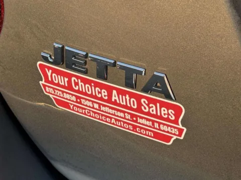 More photos of 2013 Volkswagen Jetta SportWagen SportWagen SE PZEV 4dr Wagon at Your Choice Autos - Joliet, IL