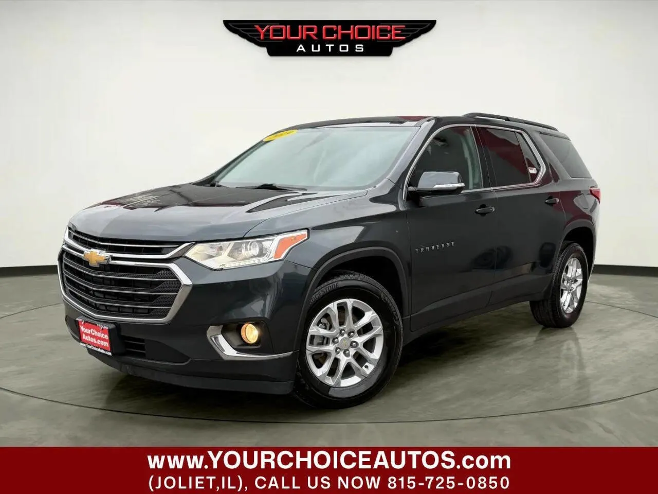 Gray 2019 Chevrolet Traverse LT Cloth for sale in Joliet, IL