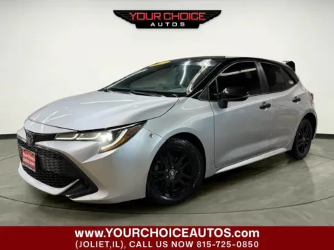 Silver 2021 Toyota Corolla Hatchback SE 4dr Hatchback CVT for sale in Joliet, IL