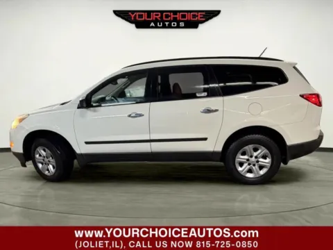 Photos of 2011 Chevrolet Traverse LS for sale in Joliet, IL at Your Choice Autos - Joliet