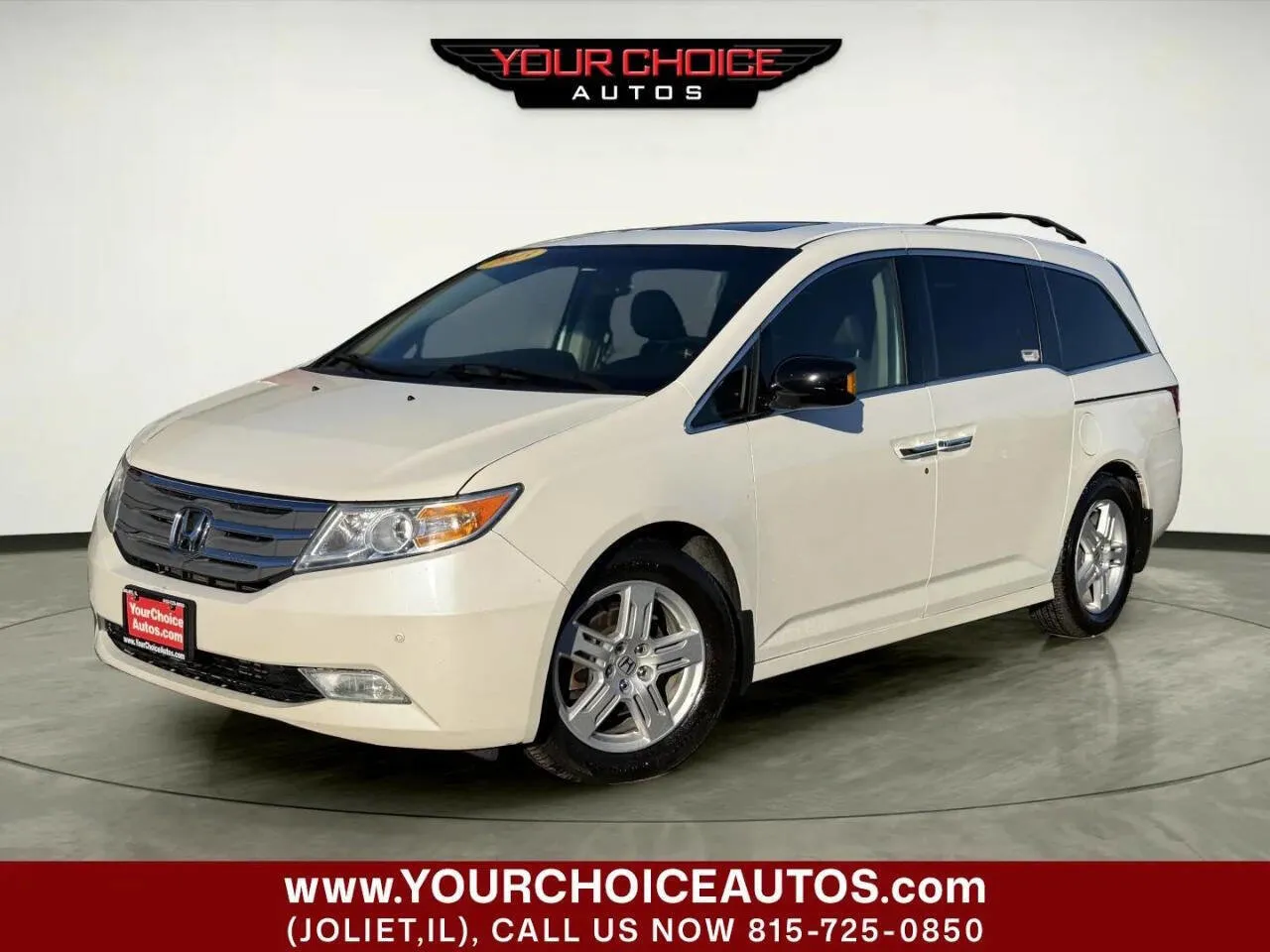 White 2013 Honda Odyssey Touring 4dr Mini Van for sale in Joliet, IL