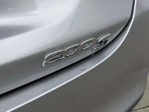 More photos of 2016 Chrysler 200 S at Your Choice Autos - Joliet, IL