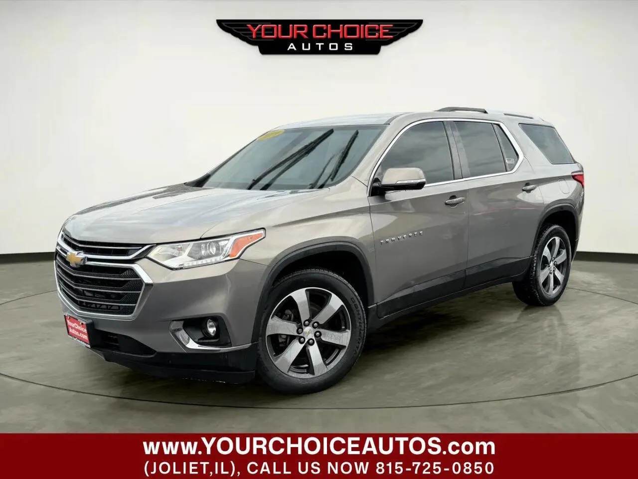 Gray 2018 Chevrolet Traverse LT Leather for sale in Joliet, IL