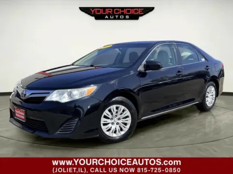 Black 2012 Toyota Camry LE 4dr Sedan for sale in Joliet, IL