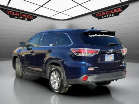 Another view of 2015 Toyota Highlander XLE for sale in Joliet, IL at Your Choice Autos - Joliet