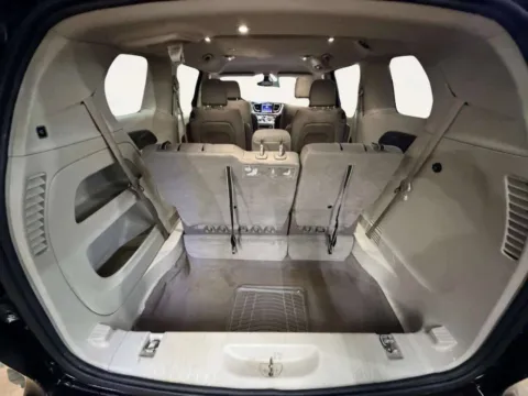 More photos of 2017 Chrysler Pacifica Touring at Your Choice Autos - Joliet, IL