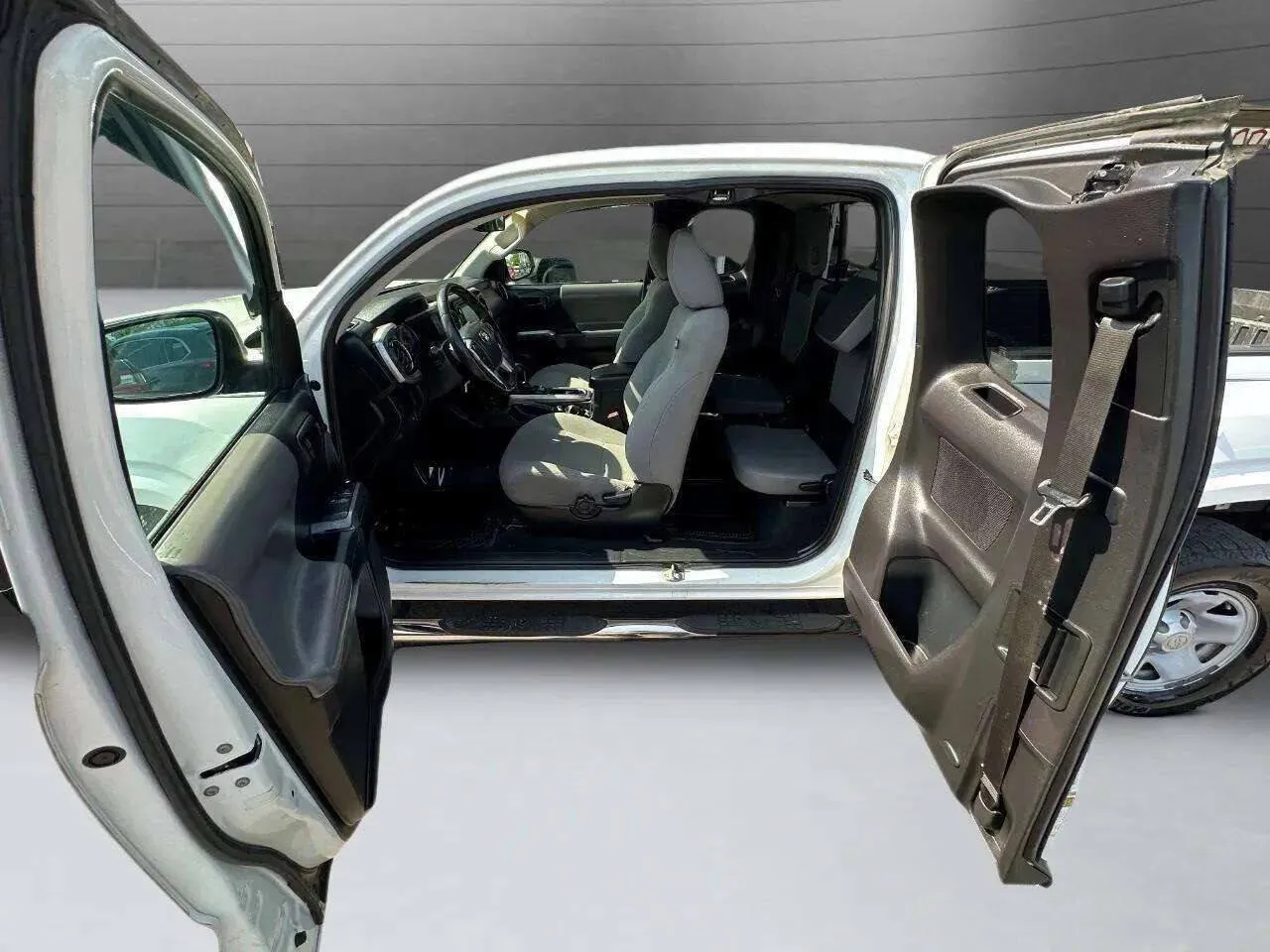 2018 Toyota Tacoma SR5 - Photo 33