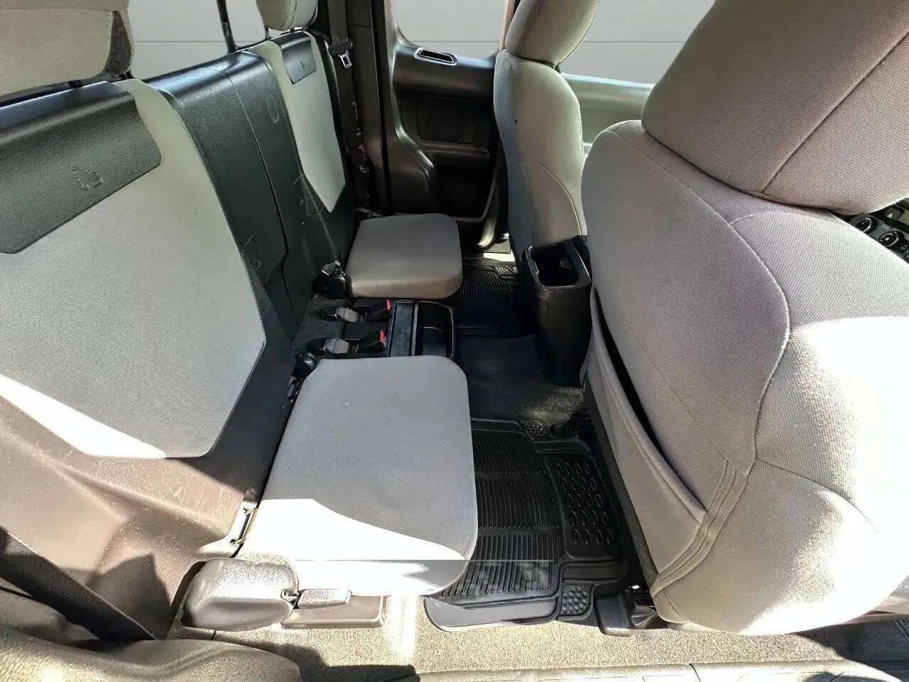 2018 Toyota Tacoma SR5 - Photo 40