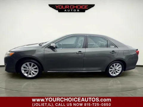 Photos of 2013 Toyota Camry Hybrid XLE 4dr Sedan for sale in Joliet, IL at Your Choice Autos - Joliet