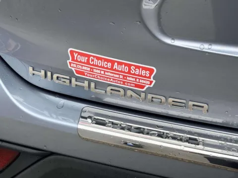 More photos of 2020 Toyota Highlander XLE at Your Choice Autos - Joliet, IL