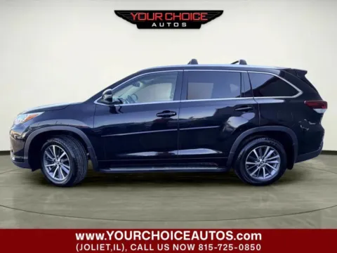 Photos of 2018 Toyota Highlander XLE AWD 4dr SUV for sale in Joliet, IL at Your Choice Autos - Joliet
