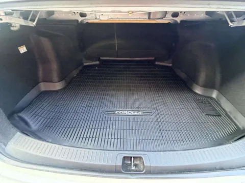 More photos of 2021 Toyota Corolla Hybrid LE at Your Choice Autos - Joliet, IL
