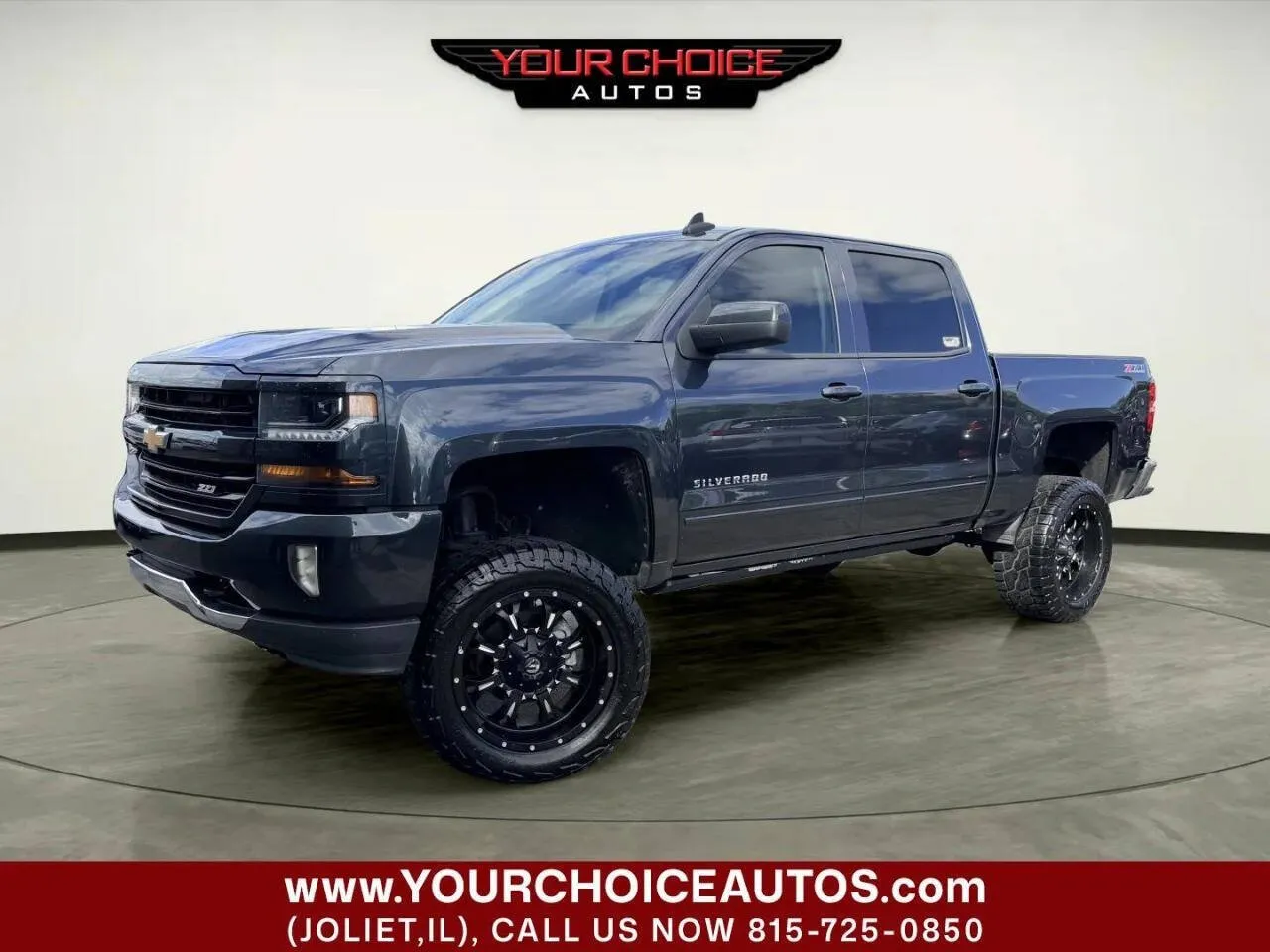 Gray 2017 Chevrolet Silverado 1500 LT for sale in Joliet, IL