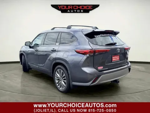 Another view of 2020 Toyota Highlander Platinum for sale in Joliet, IL at Your Choice Autos - Joliet
