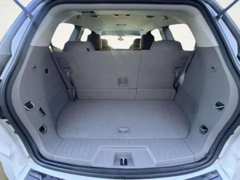 More photos of 2017 Chevrolet Traverse LS at Your Choice Autos - Joliet, IL