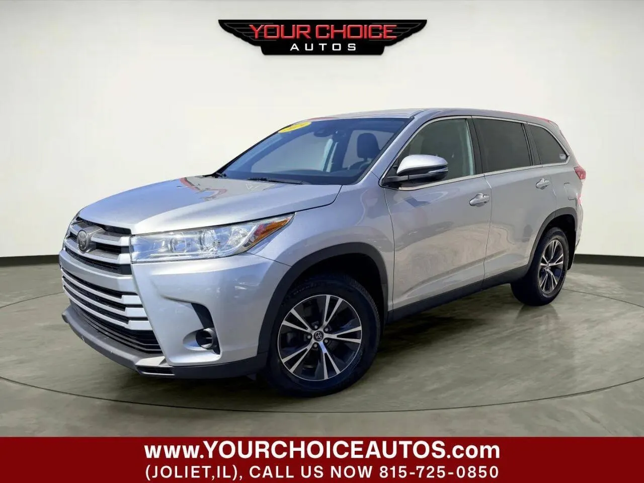Silver 2019 Toyota Highlander LE AWD 4dr SUV for sale in Joliet, IL
