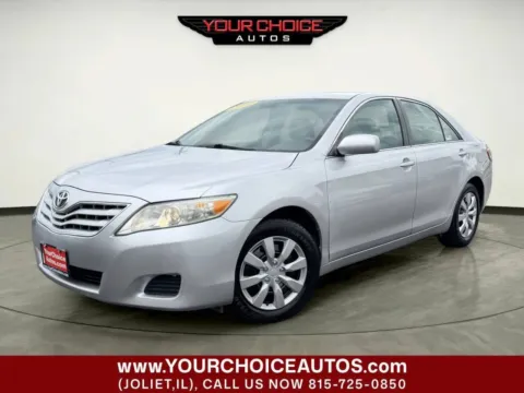 Silver 2010 Toyota Camry LE V6 4dr Sedan 6A for sale in Joliet, IL