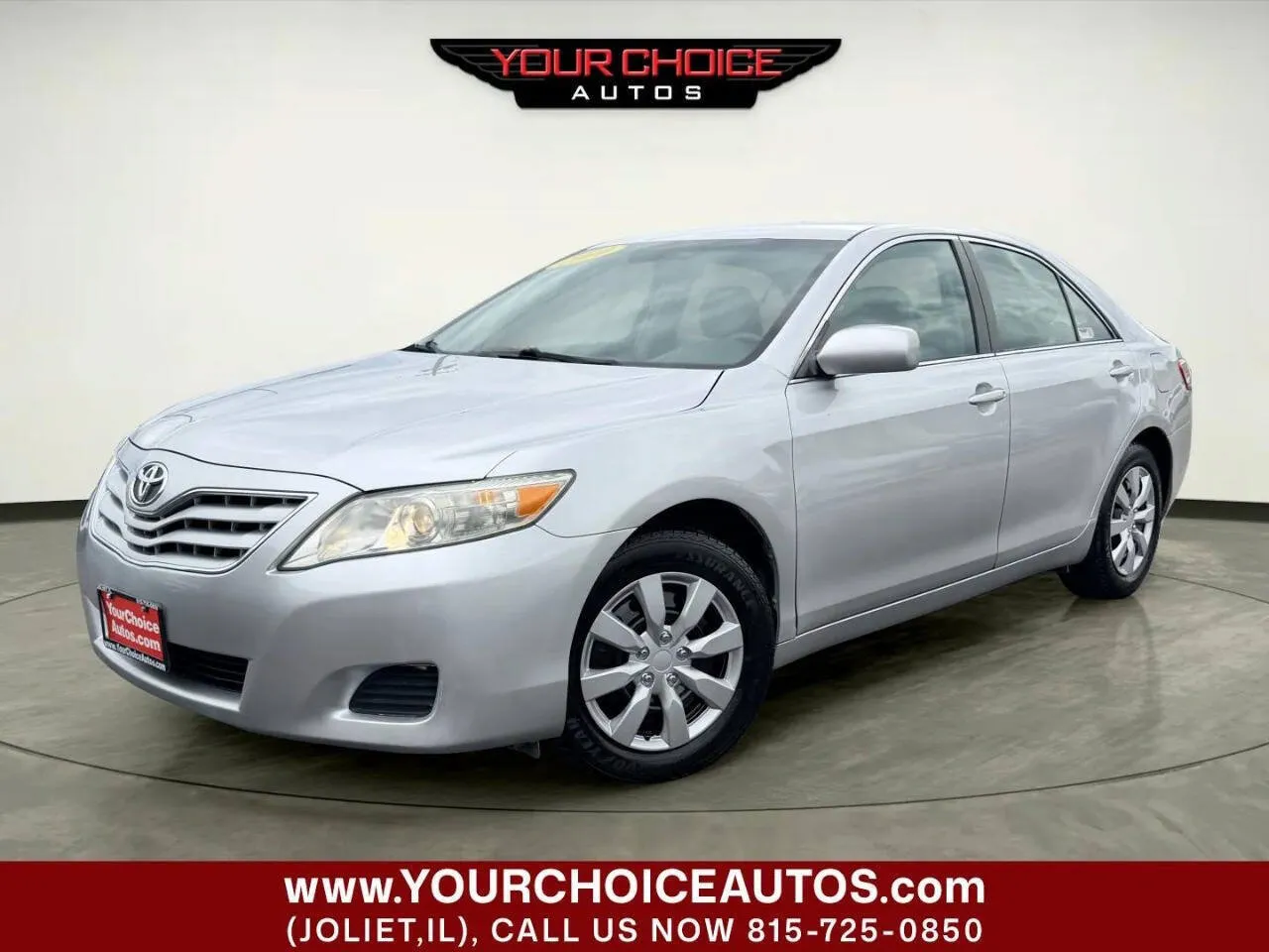 Silver 2010 Toyota Camry LE V6 4dr Sedan 6A for sale in Joliet, IL