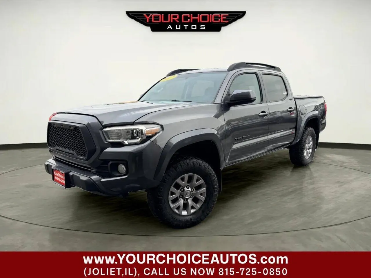 Black 2017 Toyota Tacoma SR5 V6 4x4 4dr Double Cab 5.0 ft SB for sale in Joliet, IL