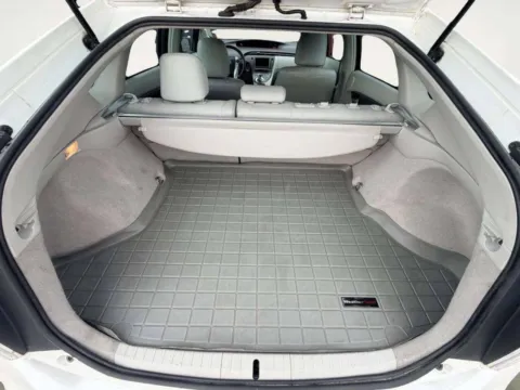 More photos of 2010 Toyota Prius V 4dr Hatchback at Your Choice Autos - Joliet, IL