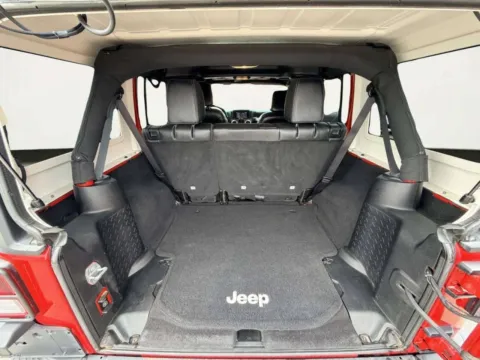 More photos of 2014 Jeep Wrangler Unlimited Freedom Edition at Your Choice Autos - Joliet, IL