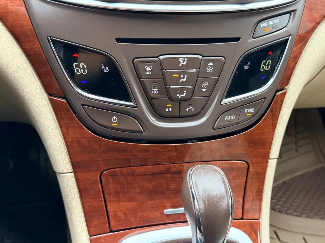 2015 Buick Regal Premium 1 - Photo 40
