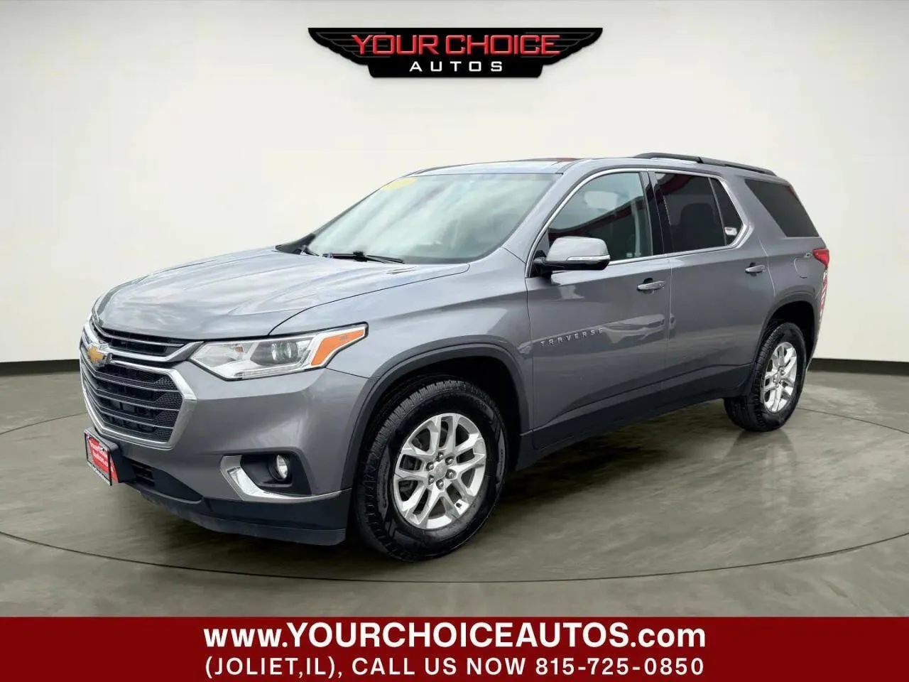 Gray 2020 Chevrolet Traverse LT Leather for sale in Joliet, IL