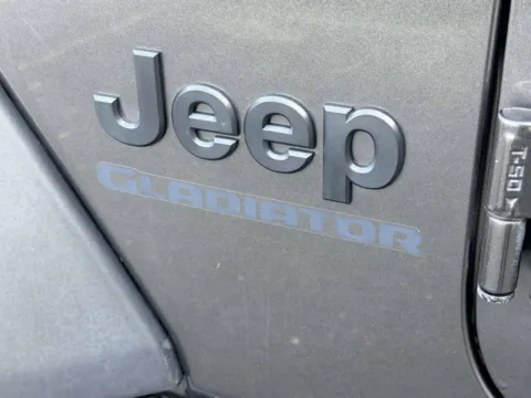 Photos of 2020 Jeep Gladiator Sport S for sale in Joliet, IL at Your Choice Autos - Joliet