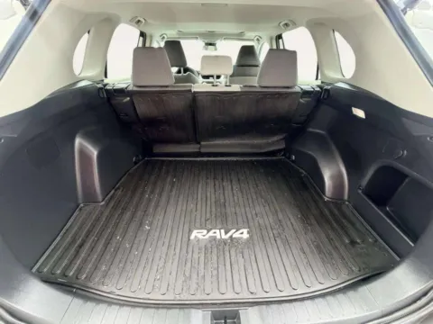 More photos of 2022 Toyota RAV4 Hybrid XLE at Your Choice Autos - Joliet, IL