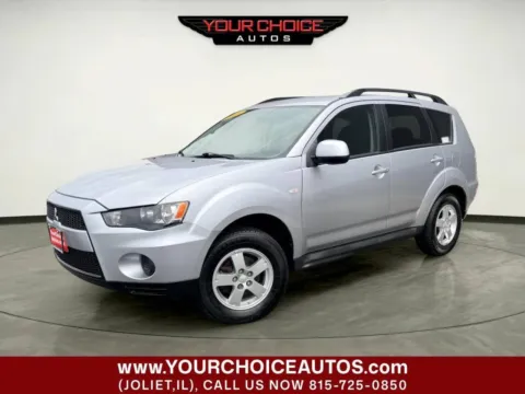 Silver 2010 Mitsubishi Outlander ES for sale in Joliet, IL