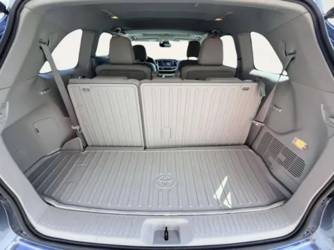 More photos of 2019 Toyota Highlander Limited AWD 4dr SUV at Your Choice Autos - Joliet, IL