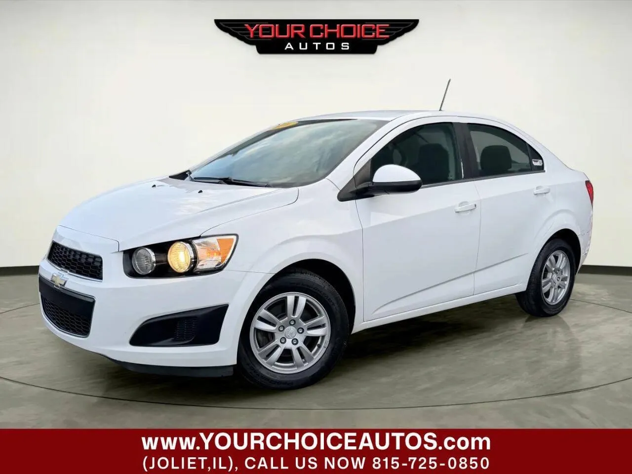 White 2016 Chevrolet Sonic LT for sale in Joliet, IL