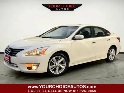 White 2015 Nissan Altima 2.5 SV for sale in Joliet, IL