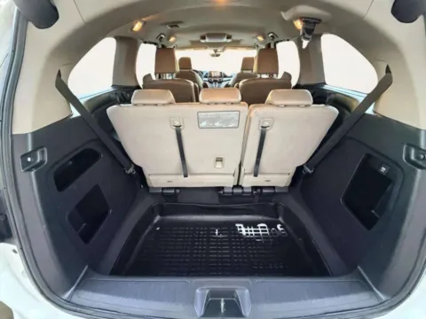 More photos of 2019 Honda Odyssey EX L w/Navi w/RES 4dr Mini Van and RES at Your Choice Autos - Joliet, IL