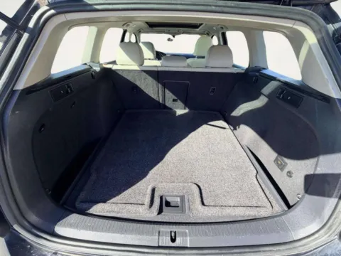 More photos of 2017 Volkswagen Golf Alltrack TSI SE 4Motion AWD 4dr Wagon 6A at Your Choice Autos - Joliet, IL