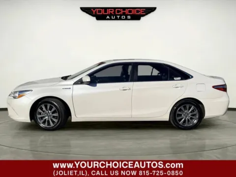 Photos of 2017 Toyota Camry XLE 4dr Sedan for sale in Joliet, IL at Your Choice Autos - Joliet
