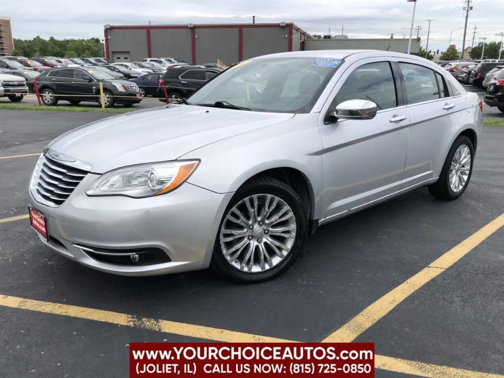 2012 Chrysler 200 Limited for sale in Joliet, IL