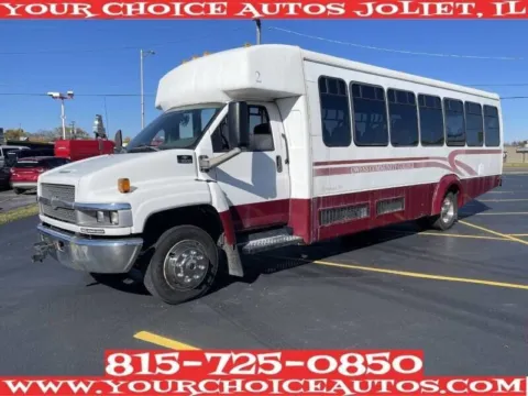 Photos of 2005 Chevrolet CC5500 4X2 2dr Regular Cab 166 259 in. WB for sale in Joliet, IL at Your Choice Autos - Joliet