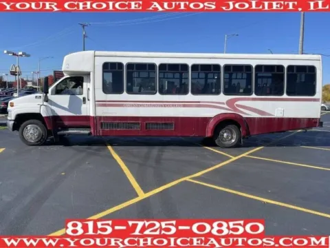 Another view of 2005 Chevrolet CC5500 4X2 2dr Regular Cab 166 259 in. WB for sale in Joliet, IL at Your Choice Autos - Joliet
