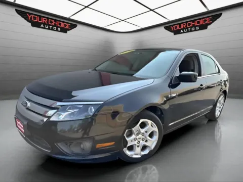 Black 2011 Ford Fusion SE for sale in Joliet, IL