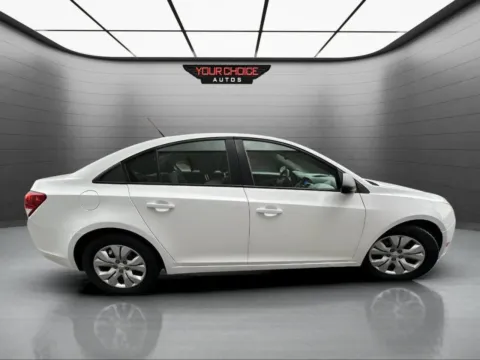 More photos of 2013 Chevrolet Cruze LS at Your Choice Autos - Joliet, IL